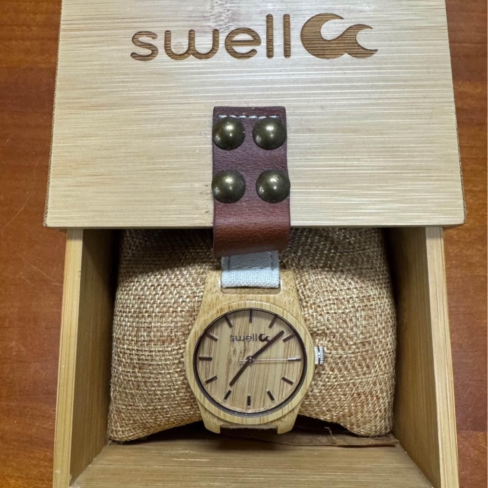 Sand Dollar Bamboo Watch made by Swell